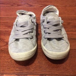 Gray slip-on tennis shoes